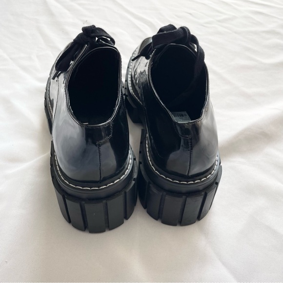 Madden Girl Black Lug Platform Oxford Sneakers Size 7.5 - Picture 3 of 4